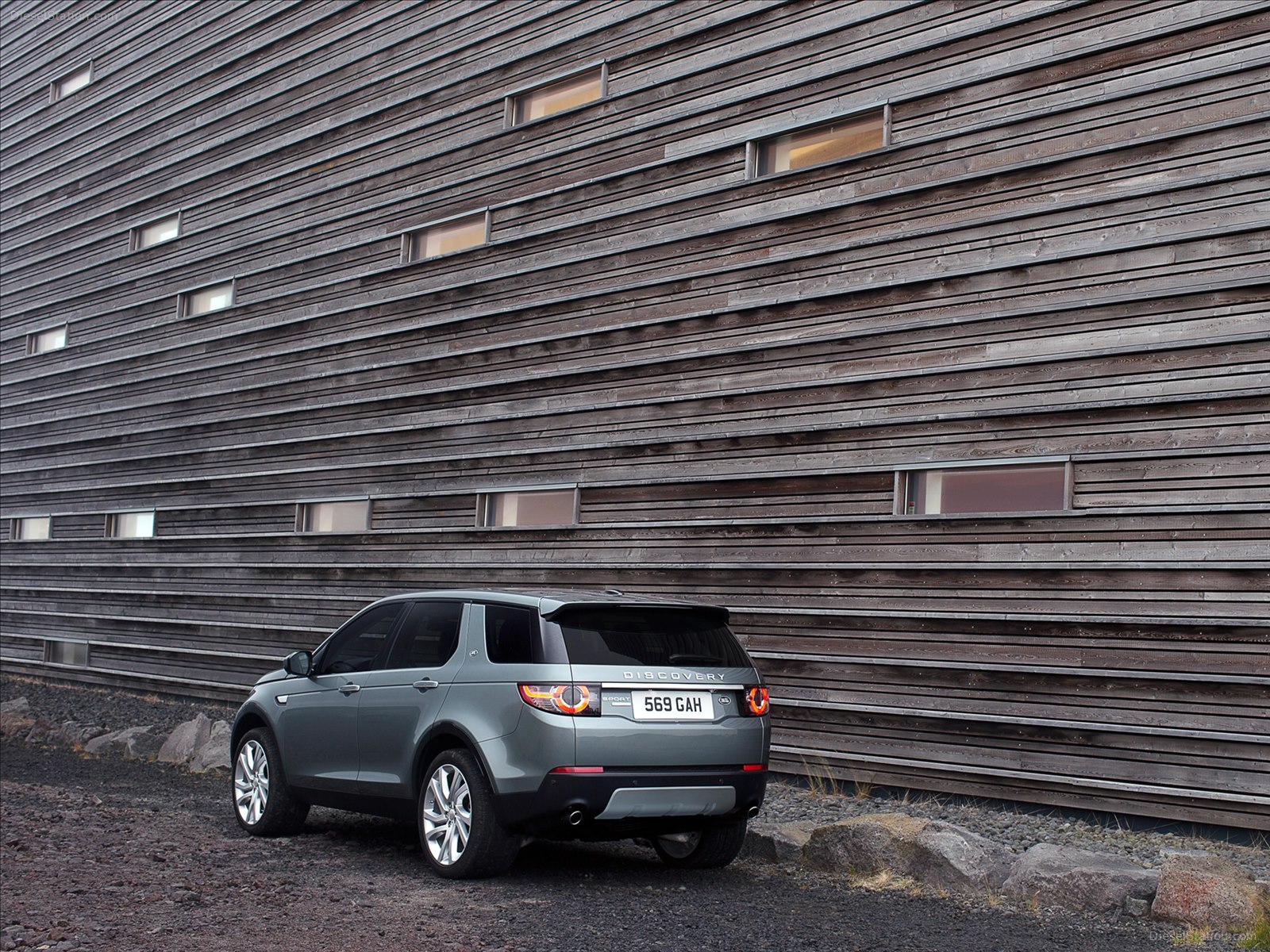 Land Rover Discovery Sport 2015